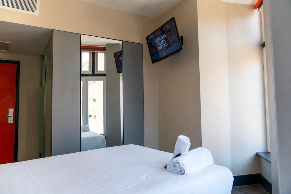 Easyhotel Бирмингем Экстерьер фото