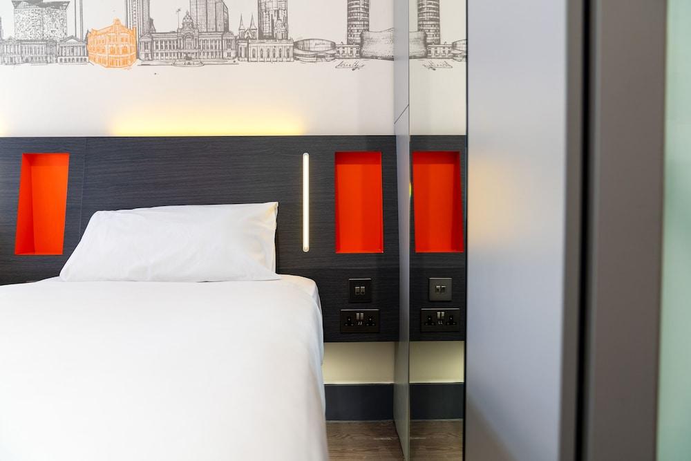 Easyhotel Бирмингем Экстерьер фото