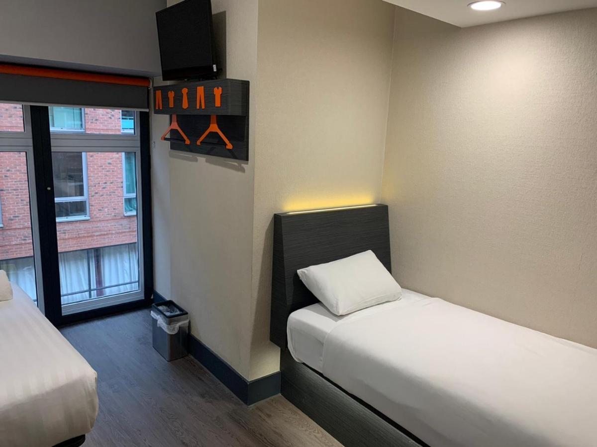 Easyhotel Бирмингем Экстерьер фото